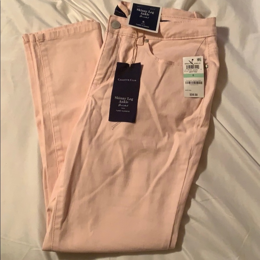 Peach full length, skinny jeans.